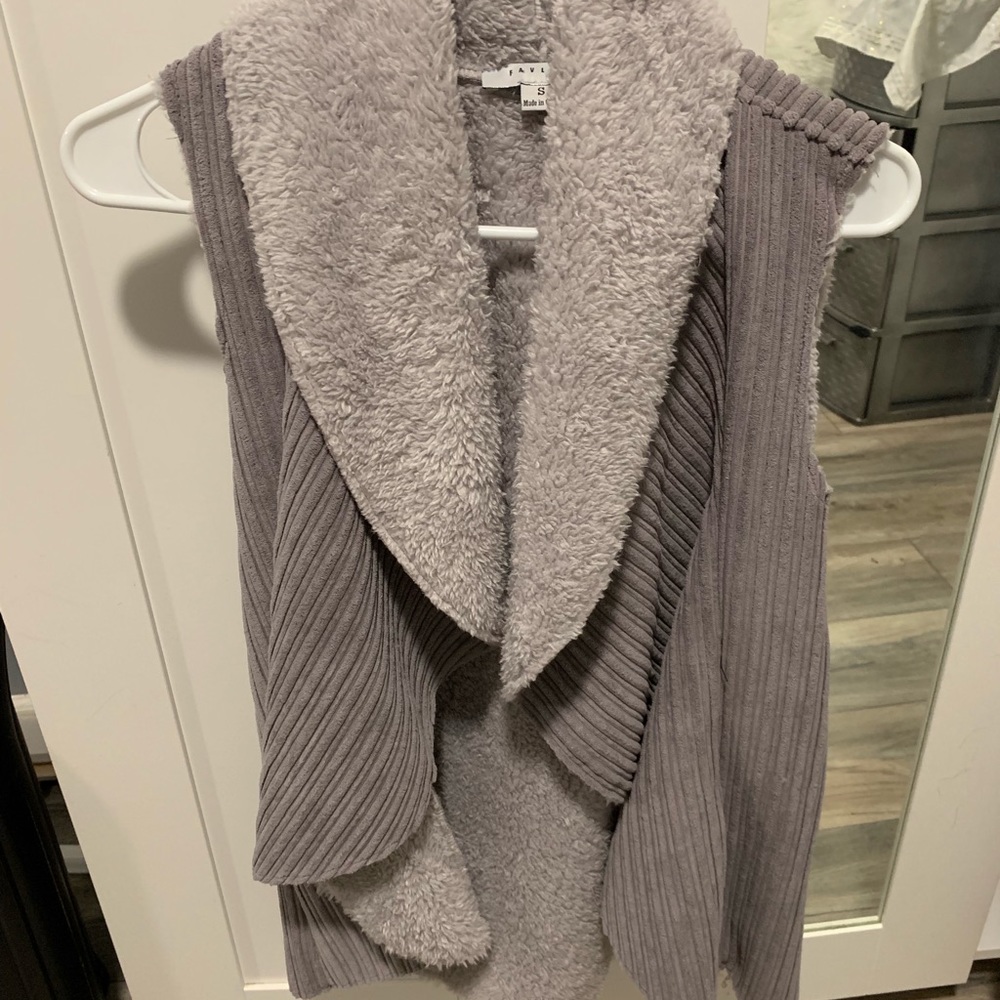 Fury vest - Picture 3 of 3